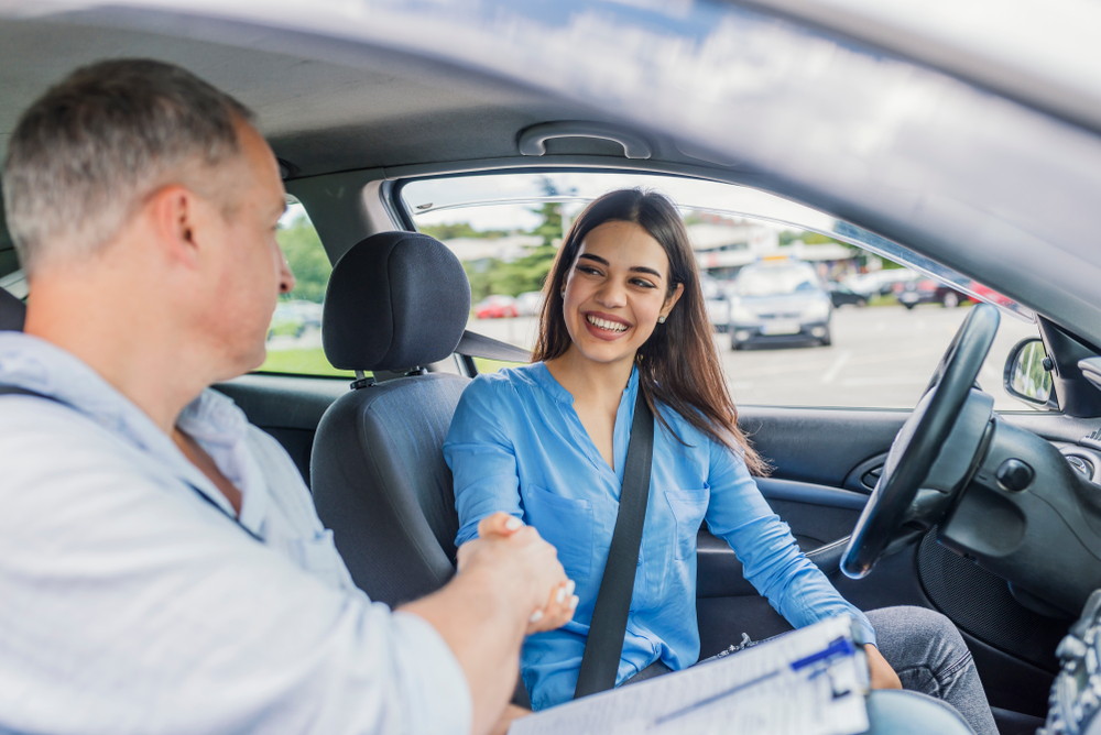 Best Tips to Pass Your Driving Test First Time