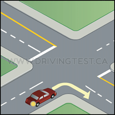 Test 3 - Que devez-vous faire si vous tournez à droite d’une route à deux voies vers une autre ?